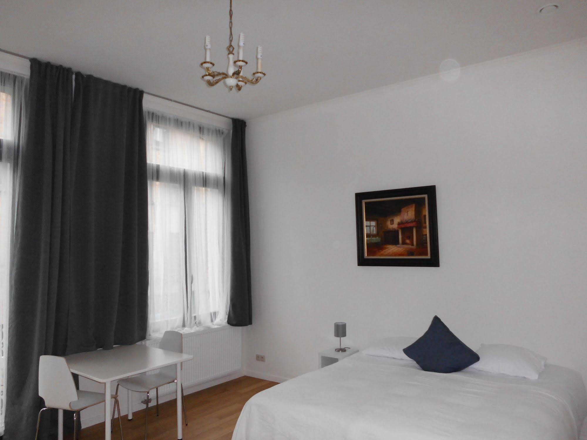 Aparthotel Midi Residence Saint-Gilles Eksteriør billede