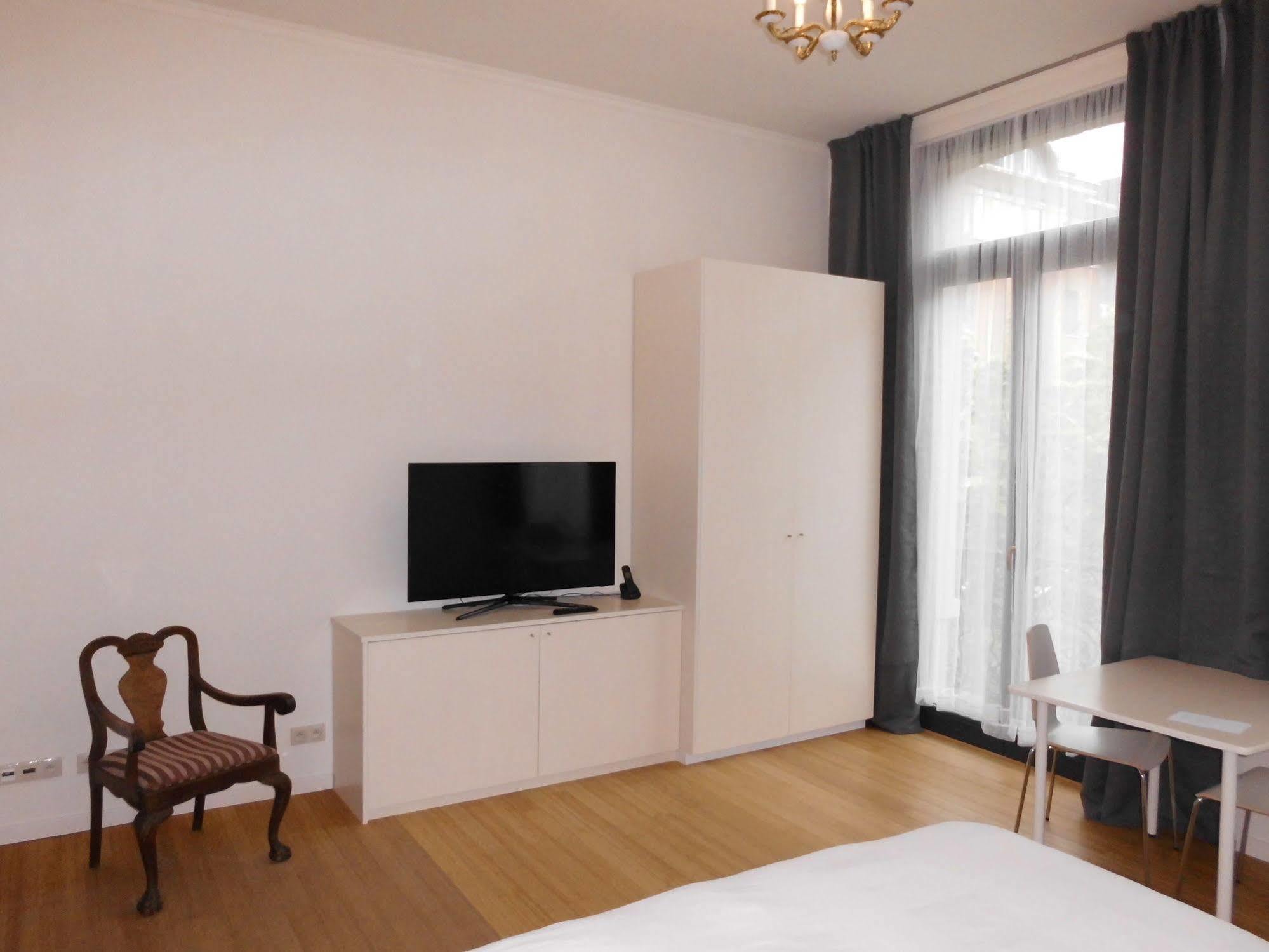 Aparthotel Midi Residence Saint-Gilles Eksteriør billede