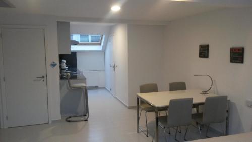 Aparthotel Midi Residence Saint-Gilles Eksteriør billede